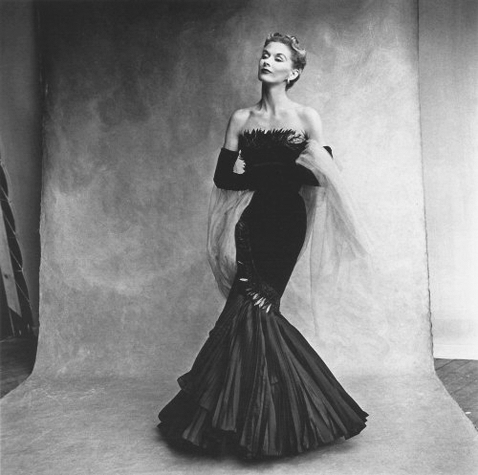 Lisa Fonssagirves by Irving Penn Vogue September 15, 1950